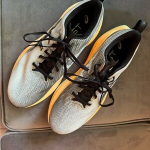 Men's ASICS SuperBlast *FROM A DOG FRIENDLY HOME*